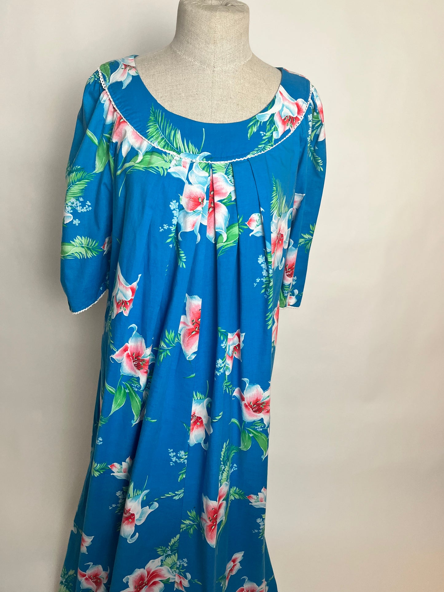 Hilo Hattie’s blue mumu