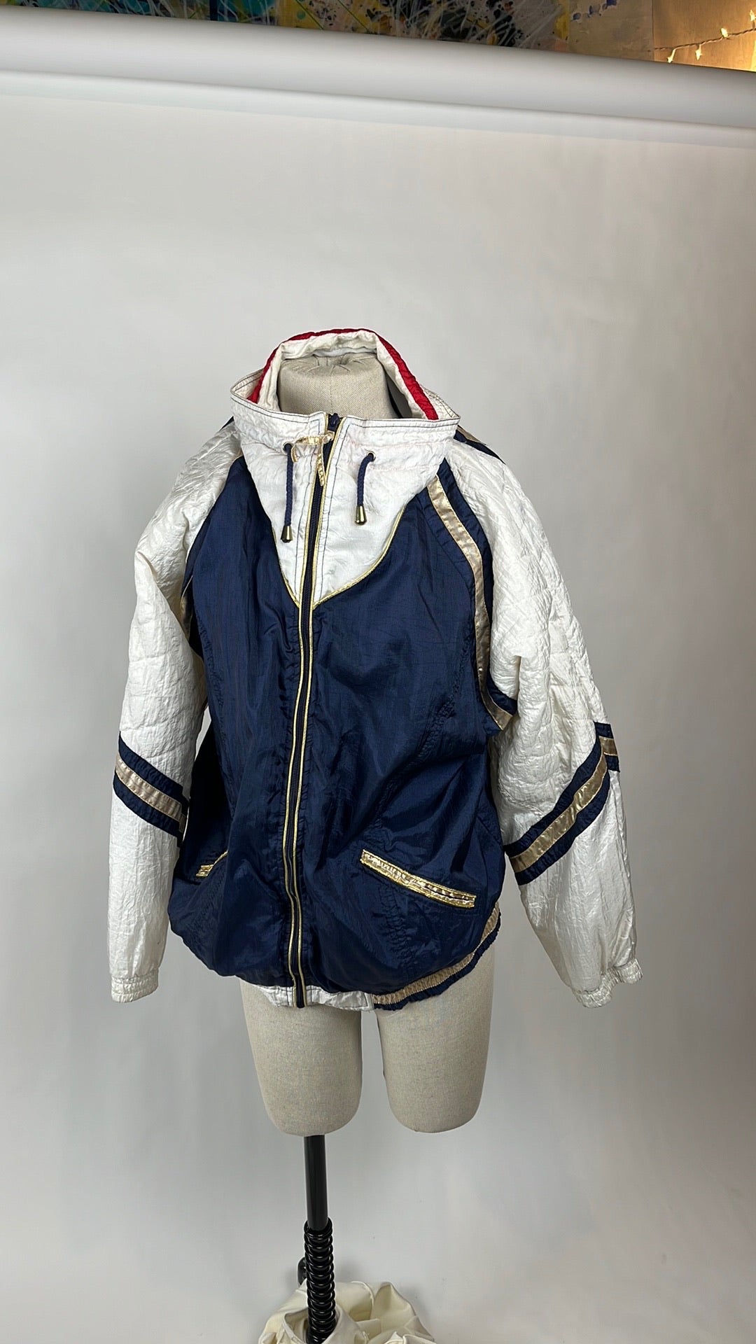 windbreaker