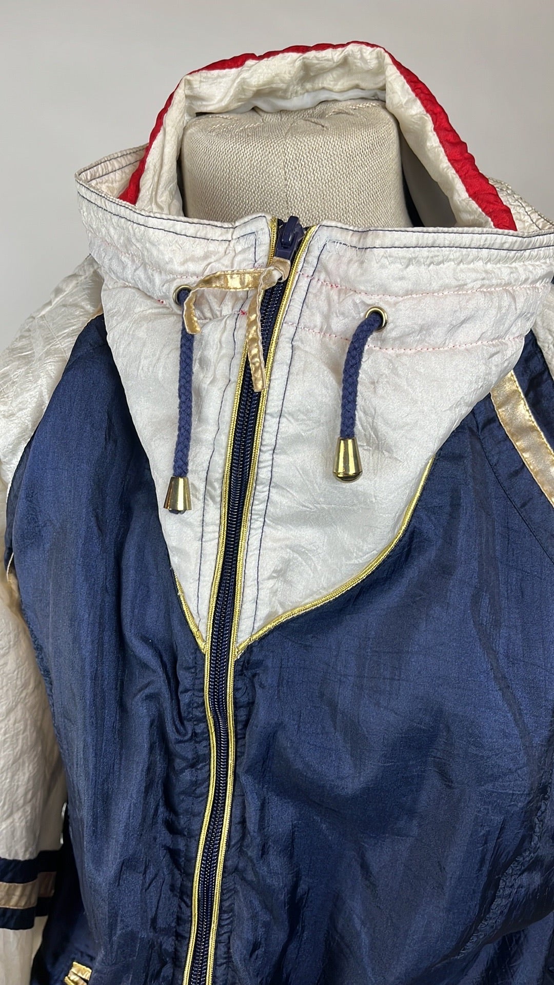 windbreaker