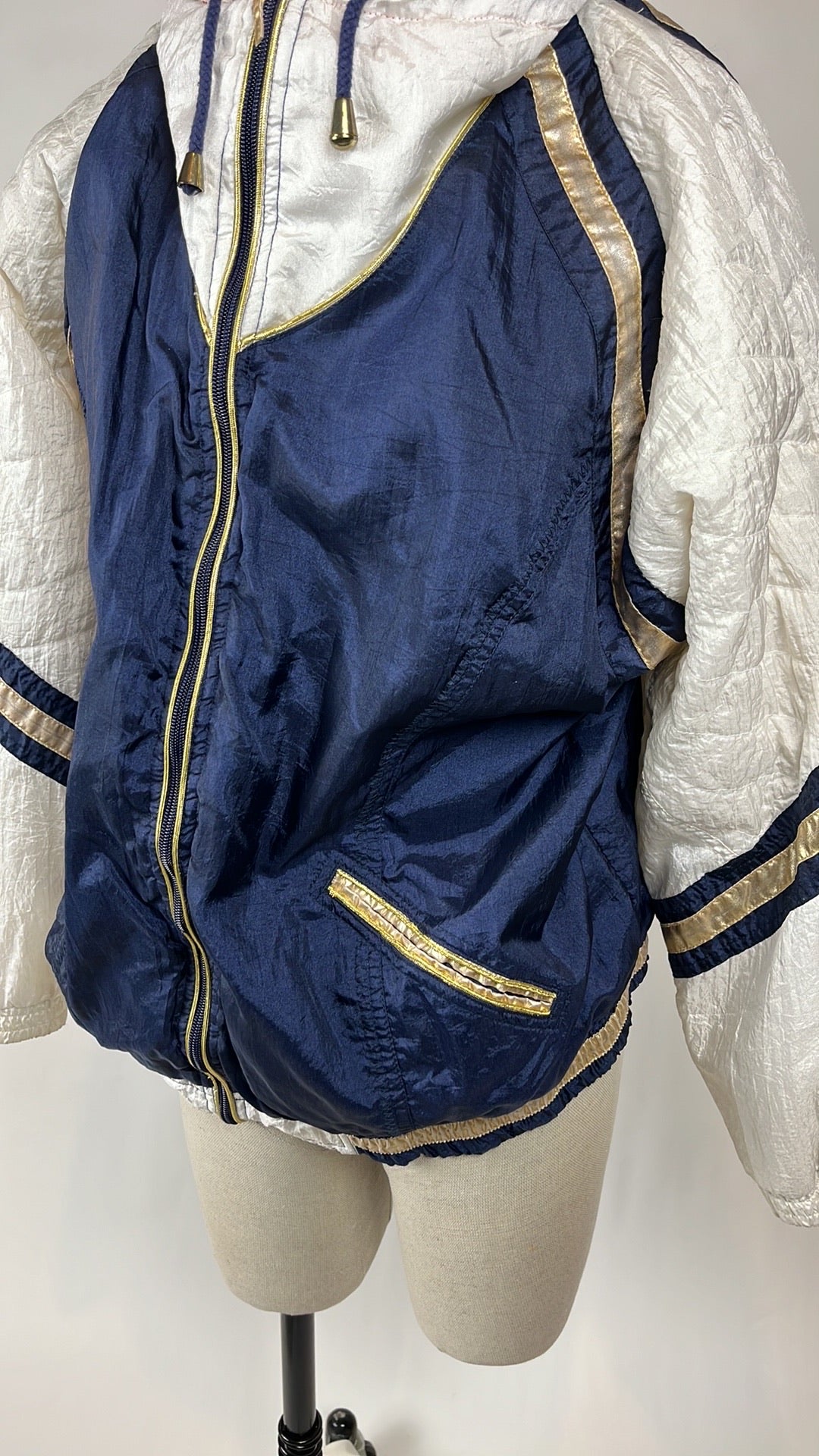 windbreaker